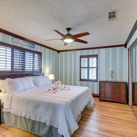 Waterfront Galveston Bay Retreat - 4 Mi To Beach! Екстер'єр фото